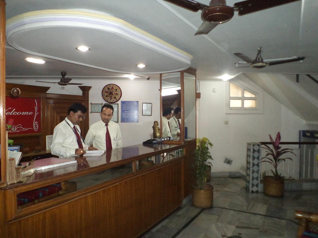 Hotel Mahalaxmi Indo Myanmar Guwahati Buitenkant foto