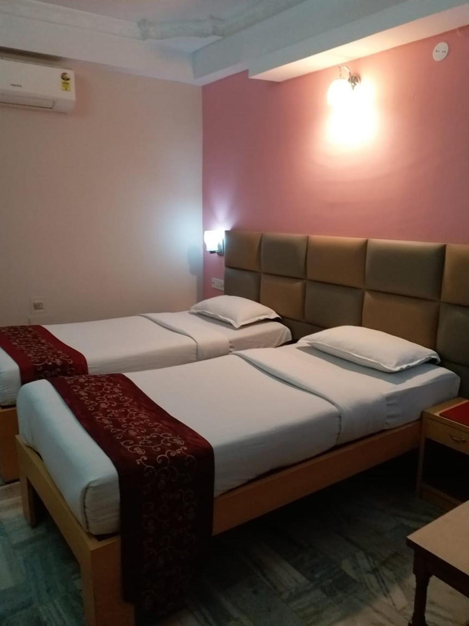 Hotel Mahalaxmi Indo Myanmar Guwahati Buitenkant foto